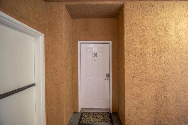 3969 Mahaila Avenue 101, San Diego, CA 92122