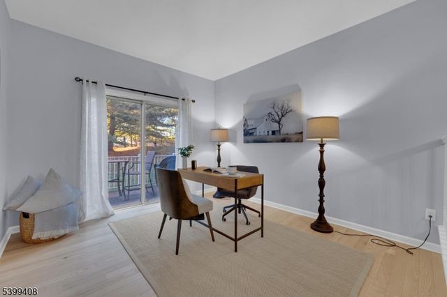 2303 Scarlett Dr, Washington Twp., NJ 07853