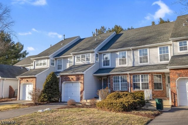 2303 Scarlett Dr, Washington Twp., NJ 07853
