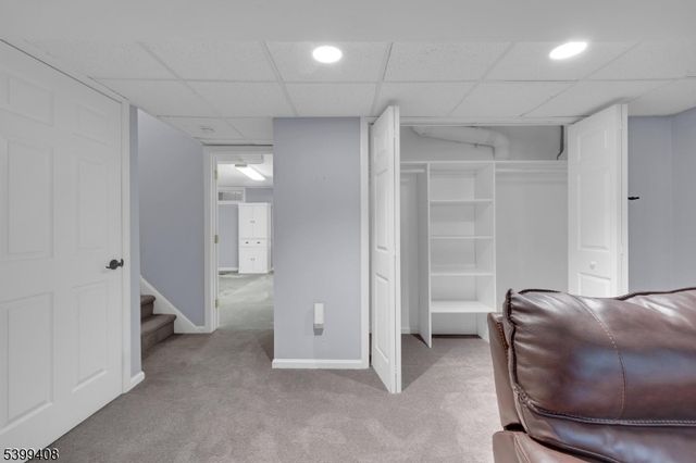 2303 Scarlett Dr, Washington Twp., NJ 07853