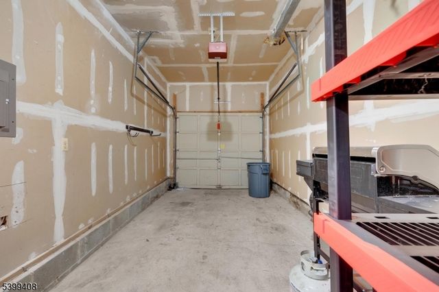 2303 Scarlett Dr, Washington Twp., NJ 07853