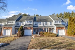 2303 Scarlett Dr, Washington Twp., NJ 07853