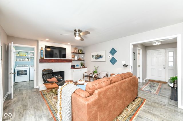 222 Boulder Court, Carmel, IN 46032