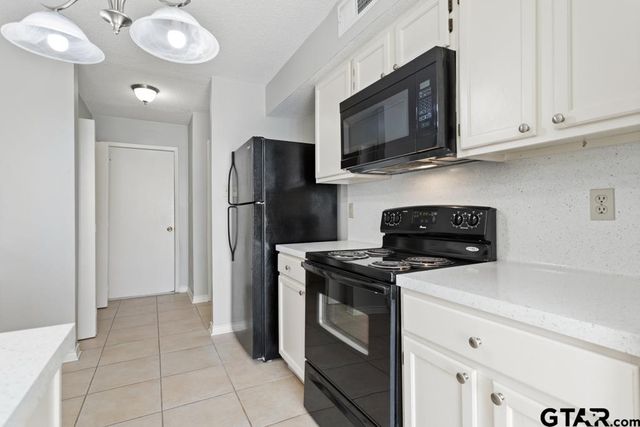 973 Creekside Dr., Tyler, TX 75703