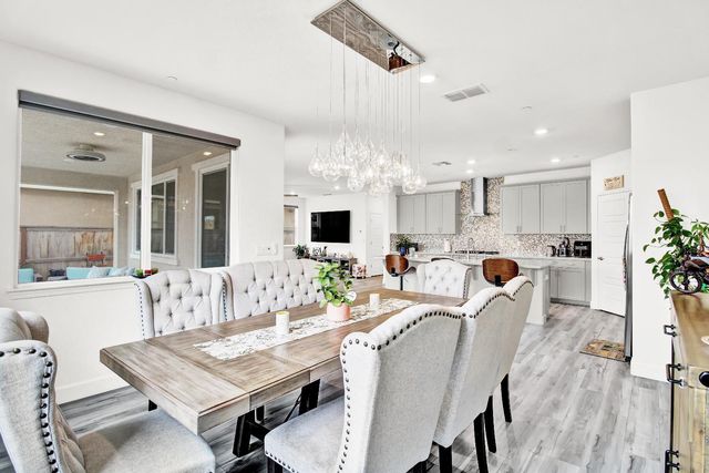 3843 Stanwick Ave, Sacramento, CA 95835