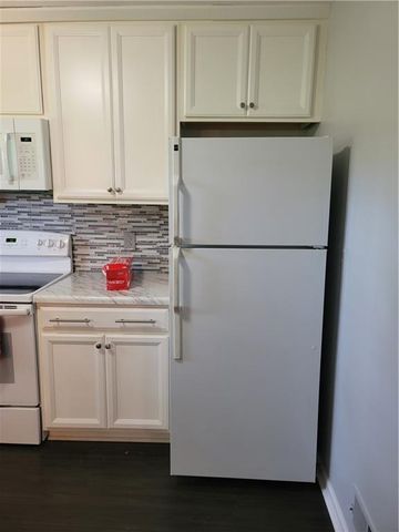 2212 Colonial Circle, Gainesville, GA 30501