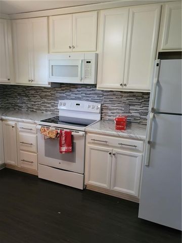 2212 Colonial Circle, Gainesville, GA 30501