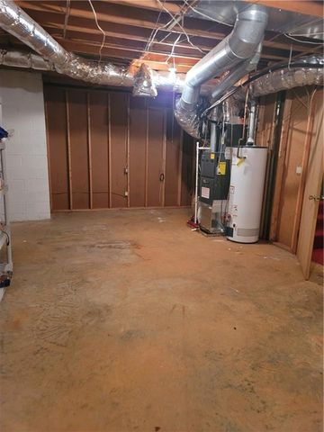 2212 Colonial Circle, Gainesville, GA 30501