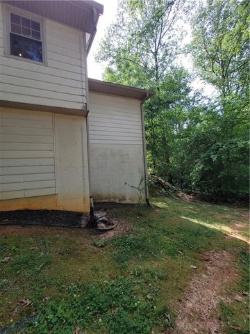 2212 Colonial Circle, Gainesville, GA 30501