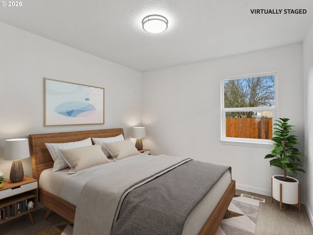 8635 Ne SKIDMORE St, Portland, OR 97220