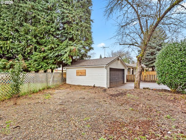 8635 Ne SKIDMORE St, Portland, OR 97220