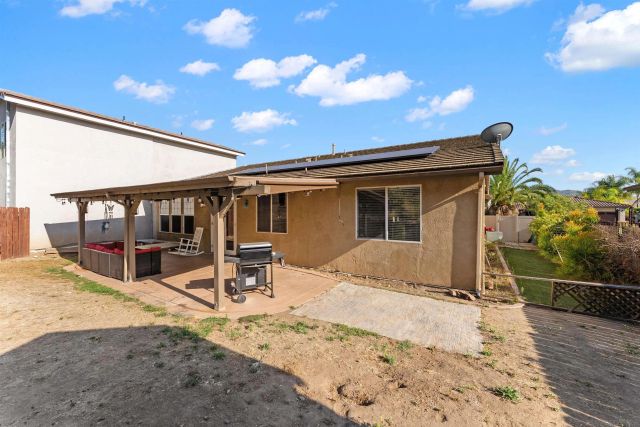 13886-88 Cheryl Creek Dr, El Cajon, CA 92021