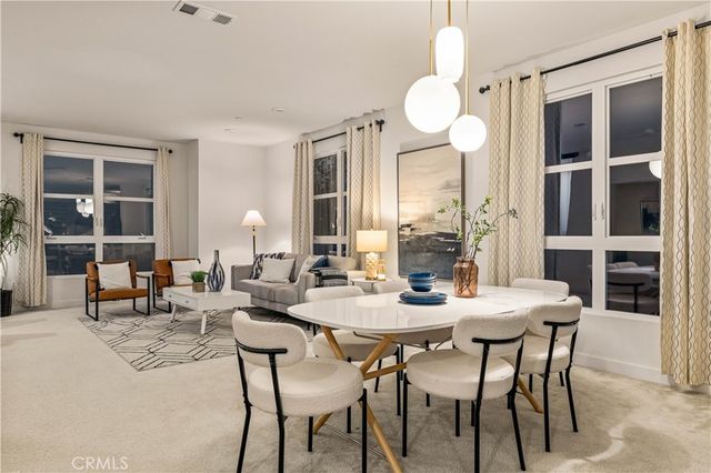 2700 41 E Chaucer 41, Los Angeles, CA 90065