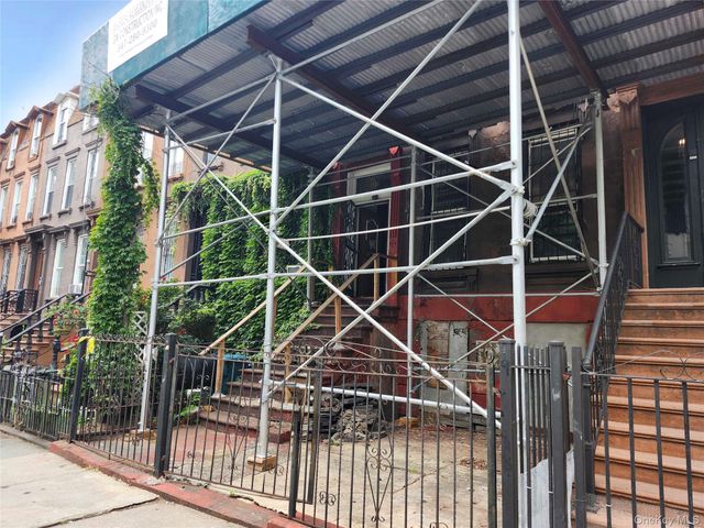 689 Greene Avenue, Brooklyn, NY 11221