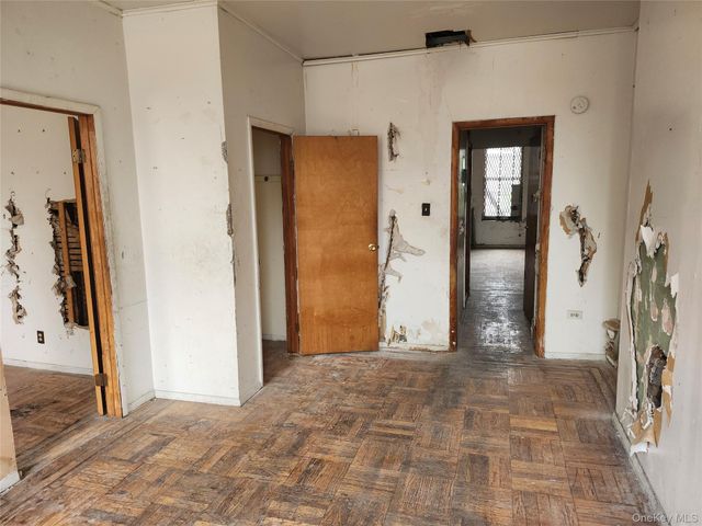 689 Greene Avenue, Brooklyn, NY 11221