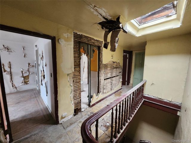 689 Greene Avenue, Brooklyn, NY 11221