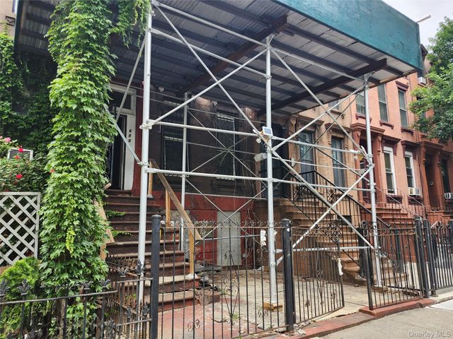 689 Greene Avenue, Brooklyn, NY 11221