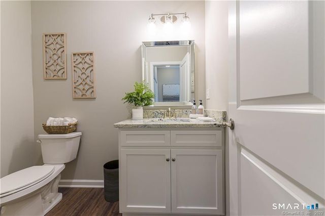 137 Mulholland Way 83, North Haven, CT 06473