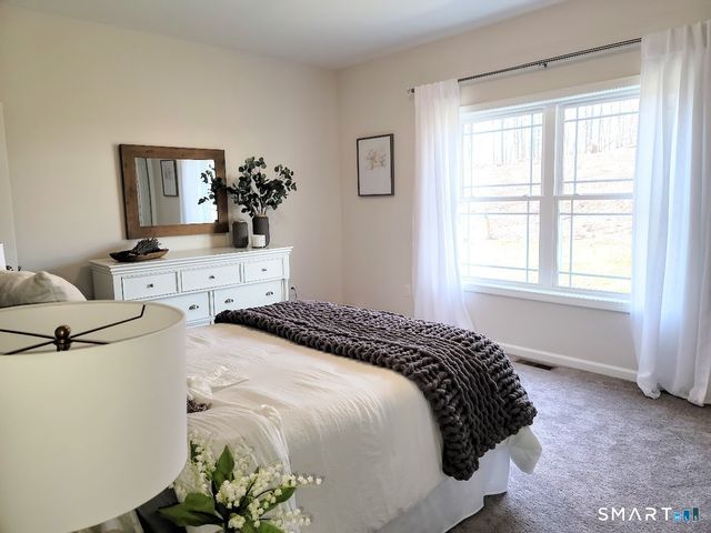 137 Mulholland Way 83, North Haven, CT 06473