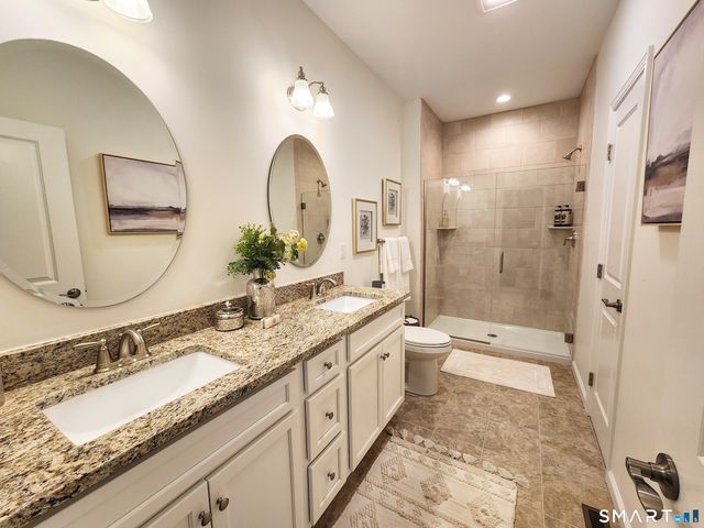 137 Mulholland Way 83, North Haven, CT 06473