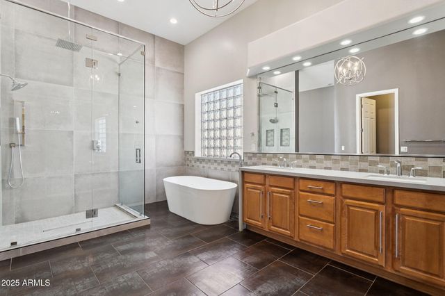 14216 S 5TH Street, Phoenix, AZ 85048