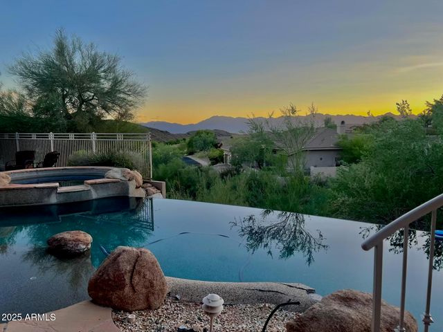 14216 S 5TH Street, Phoenix, AZ 85048