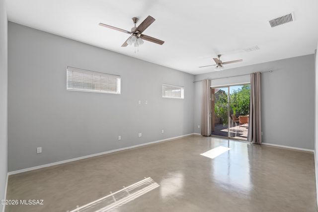 5521 N Silver Stream Way, Tucson, AZ 85704