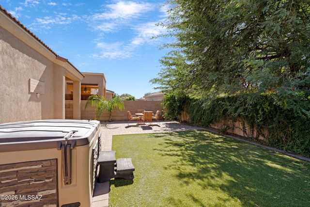 5521 N Silver Stream Way, Tucson, AZ 85704