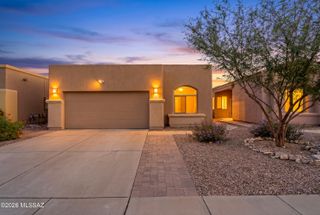 5521 N Silver Stream Way, Tucson, AZ 85704