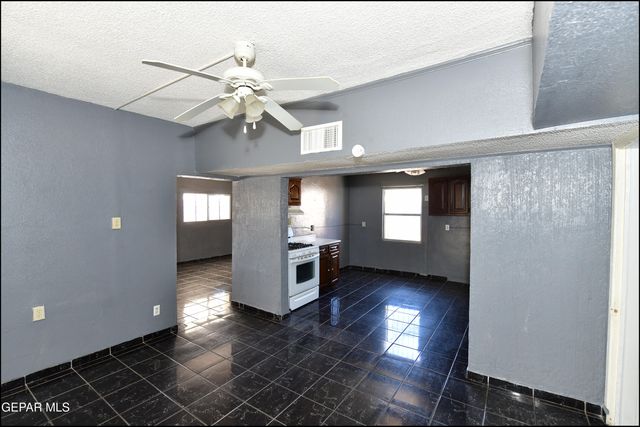 4425 La Luz Avenue, El Paso, TX 79903