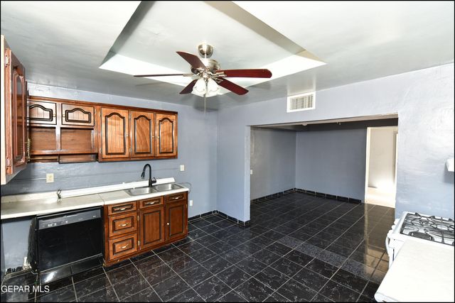 4425 La Luz Avenue, El Paso, TX 79903