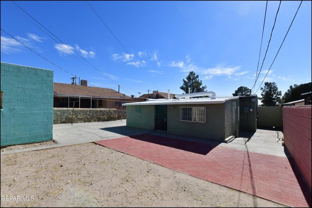4425 La Luz Avenue, El Paso, TX 79903