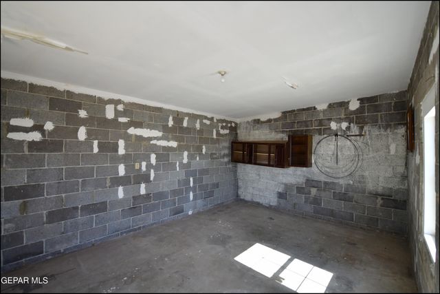 4425 La Luz Avenue, El Paso, TX 79903