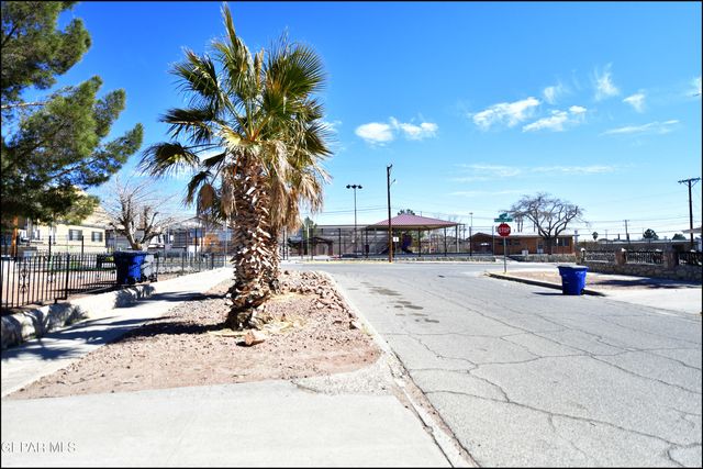 4425 La Luz Avenue, El Paso, TX 79903