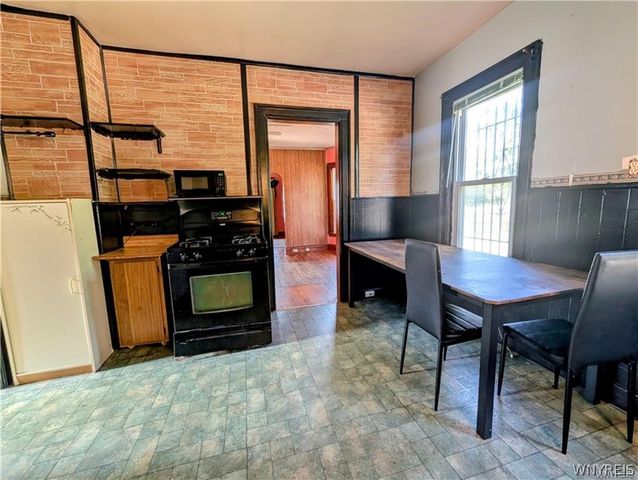 325 Box Avenue, Buffalo, NY 14211