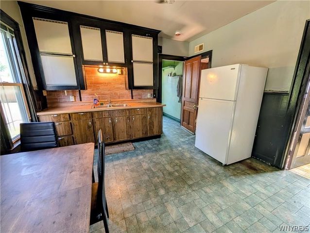 325 Box Avenue, Buffalo, NY 14211