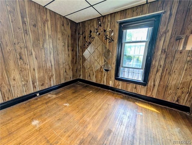 325 Box Avenue, Buffalo, NY 14211