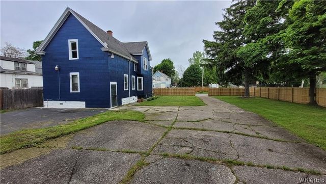 325 Box Avenue, Buffalo, NY 14211