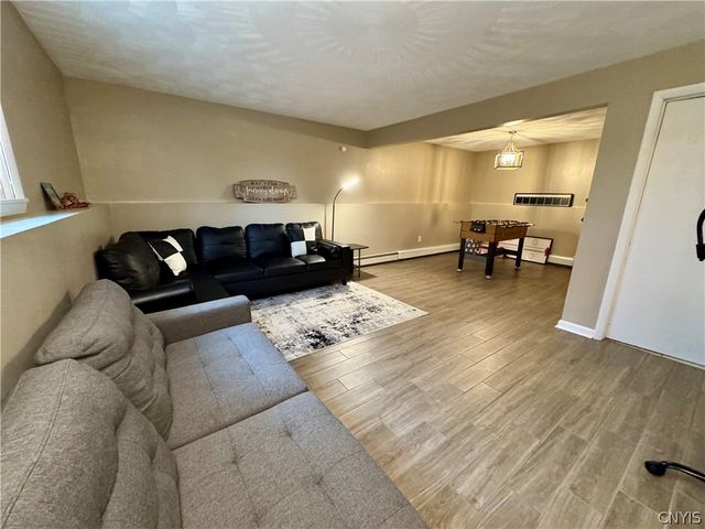 185 St Marys Avenue, Kirkland, NY 13323