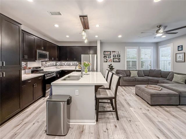 179 Stonegate Road, Camarillo, CA 93010