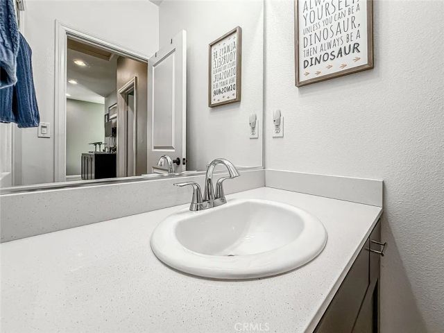 179 Stonegate Road, Camarillo, CA 93010