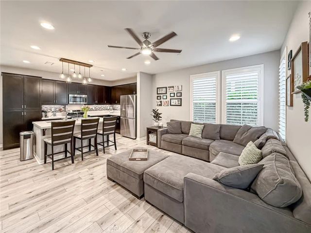 179 Stonegate Road, Camarillo, CA 93010