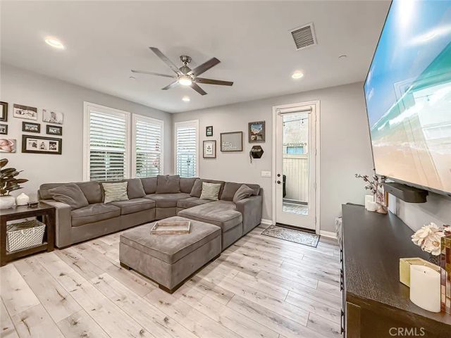 179 Stonegate Road, Camarillo, CA 93010