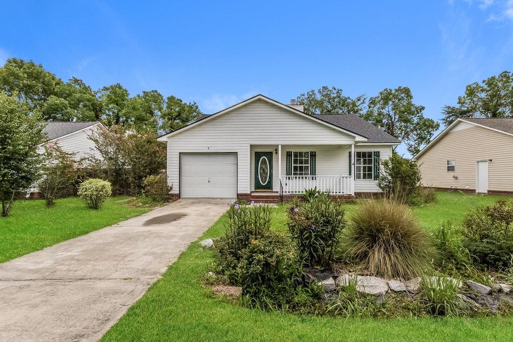 1305 Aubry Drive, Moncks Corner, SC 29461