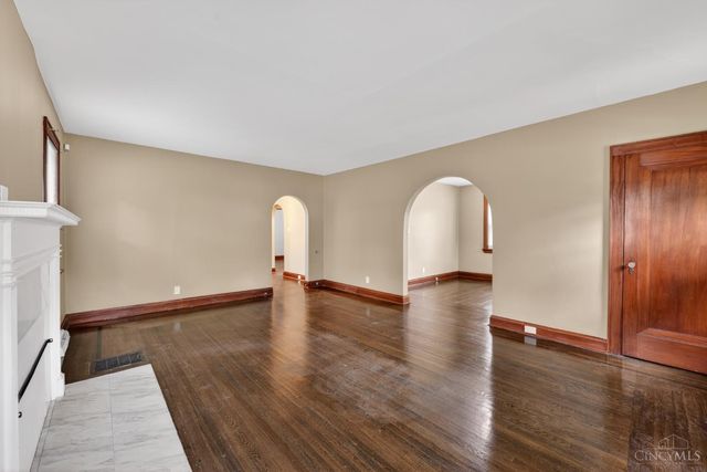 2725 Orland Avenue, Cincinnati, OH 45211