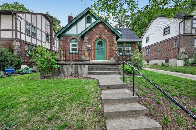 2725 Orland Avenue, Cincinnati, OH 45211