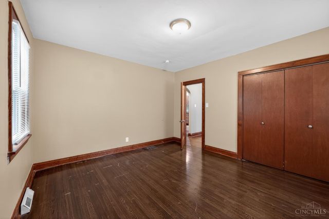 2725 Orland Avenue, Cincinnati, OH 45211
