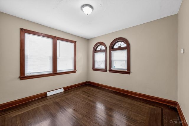 2725 Orland Avenue, Cincinnati, OH 45211