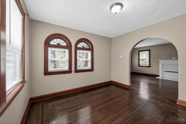 2725 Orland Avenue, Cincinnati, OH 45211
