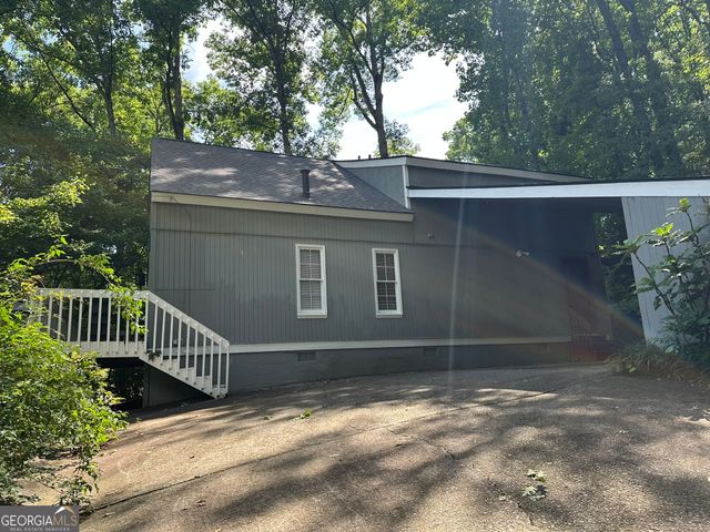 4202 River Club Drive SW, Lilburn, GA 30047